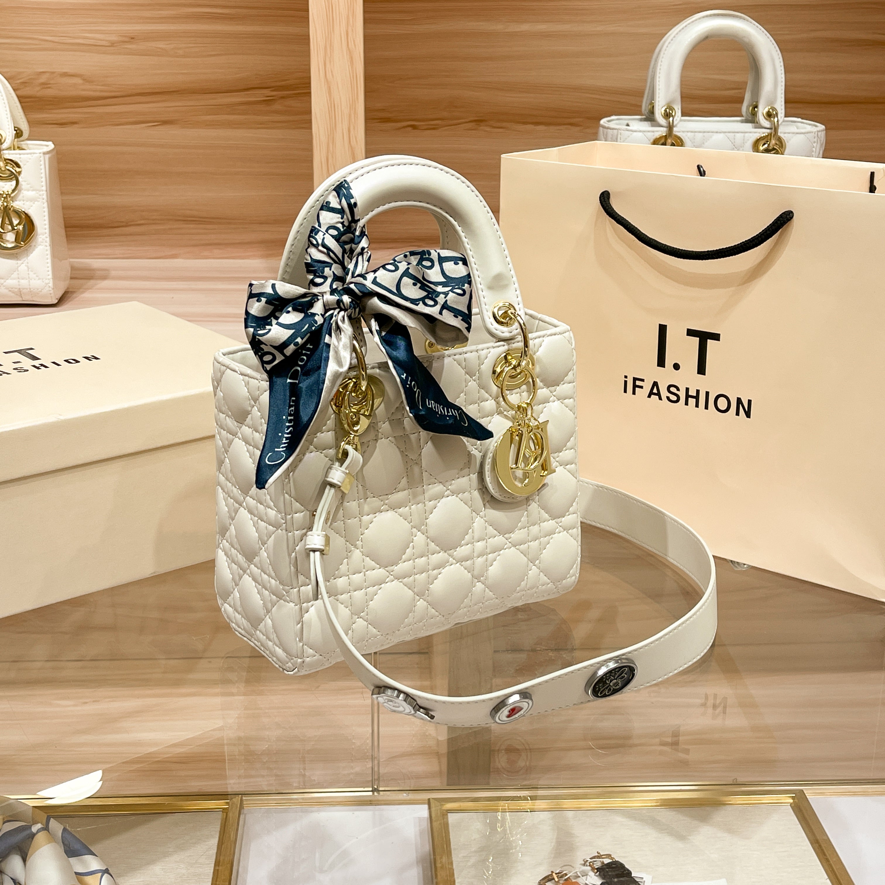 Lumina Diana Quilted Bag